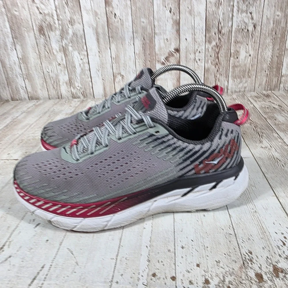 Hoka One One Clifton 5 Wide Mens 6.5 Grey Red Running Shoes 1093758 AMTL